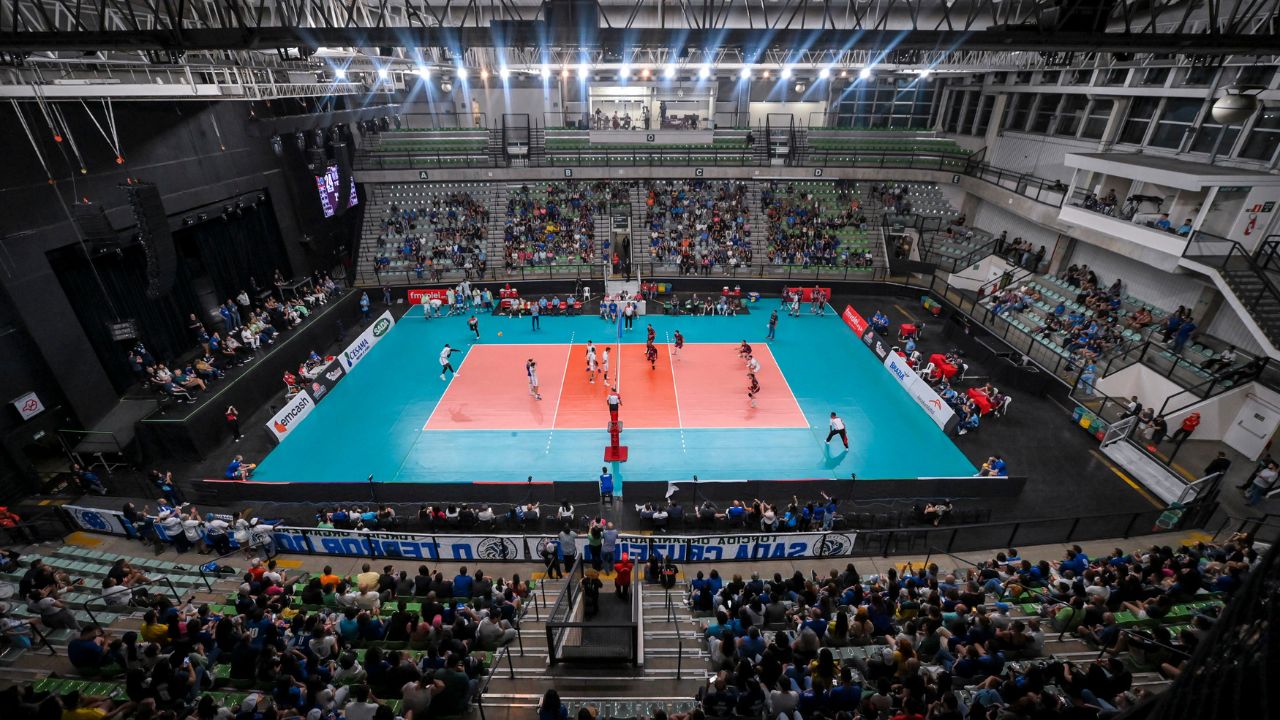 Arena Hall em Sada Cruzeiro x JF Vôlei
