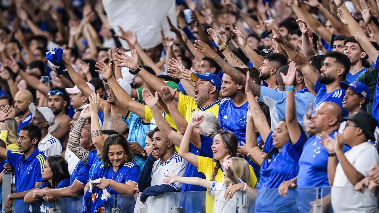 Veja o público e renda de Cruzeiro 2x0 Athletico pelo Brasileirão